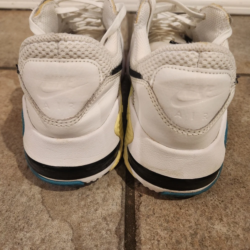 Nike air max
